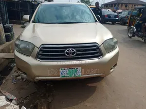 Toyota Highlander 2008 Gold