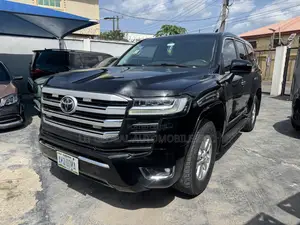 Toyota Land Cruiser 2012 Black