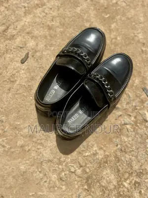 Very Clean Unisex Naked Wolfe