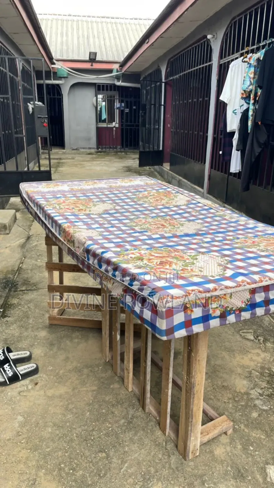 6 by 3 Plus With Bed Frame