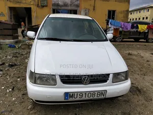 Volkswagen Polo 2000 White
