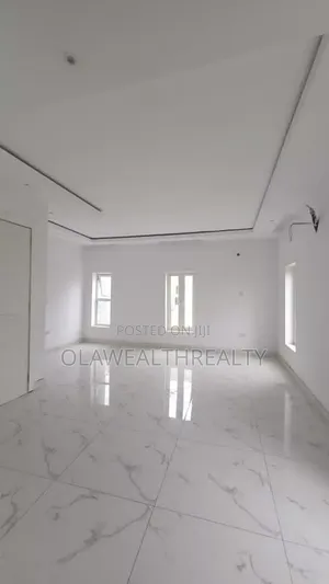 4bdrm House in Kolapo Ishola Gra, Akobo for sale