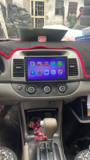 Toyota 2.4 Camry Navigation Android Screen With Reverse Camera