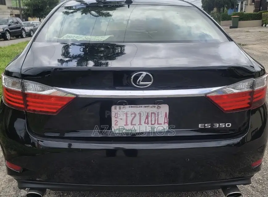 Lexus ES 2013 Black
