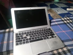 Laptop Apple MacBook Air 2014 4GB Intel Core i5 SSD 128GB