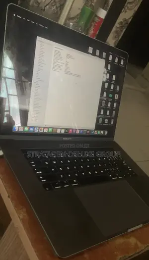 Laptop Apple MacBook Pro 16GB Intel Core i7 SSD 250GB
