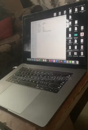 Laptop Apple MacBook Pro 16GB Intel Core i7 SSD 250GB