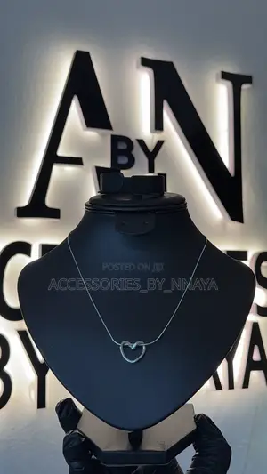 Dainty Silver Heart Pendant Necklace