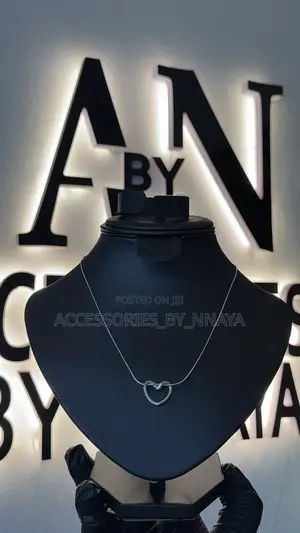 Dainty Silver Heart Pendant Necklace