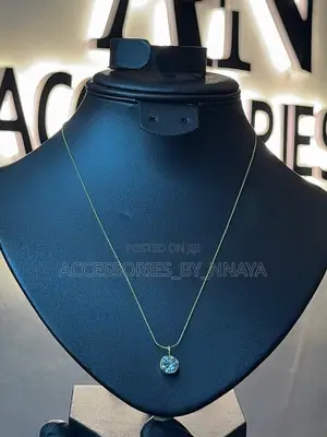 Minimalist Gold-Tone Solitaire Crystal Pendant Necklace