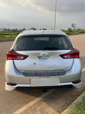 Toyota Corolla LE 4dr Sedan (1.8L 4cyl CVT) 2017 Silver
