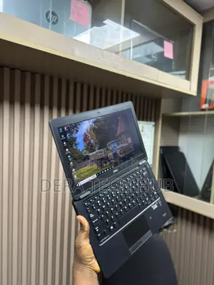 Laptop Dell Latitude 12 7250 8GB Intel Core i7 SSD 256GB
