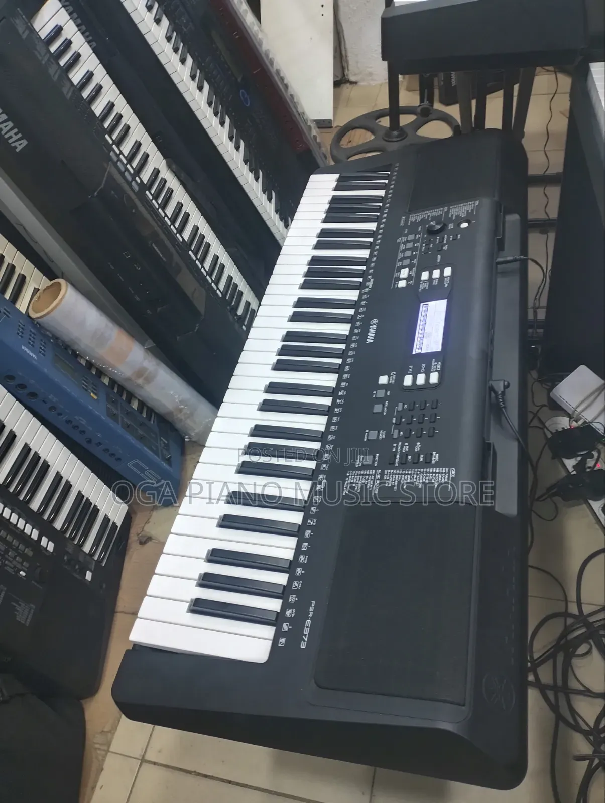 Yamaha PSR E373 Portable Digital Keyboard