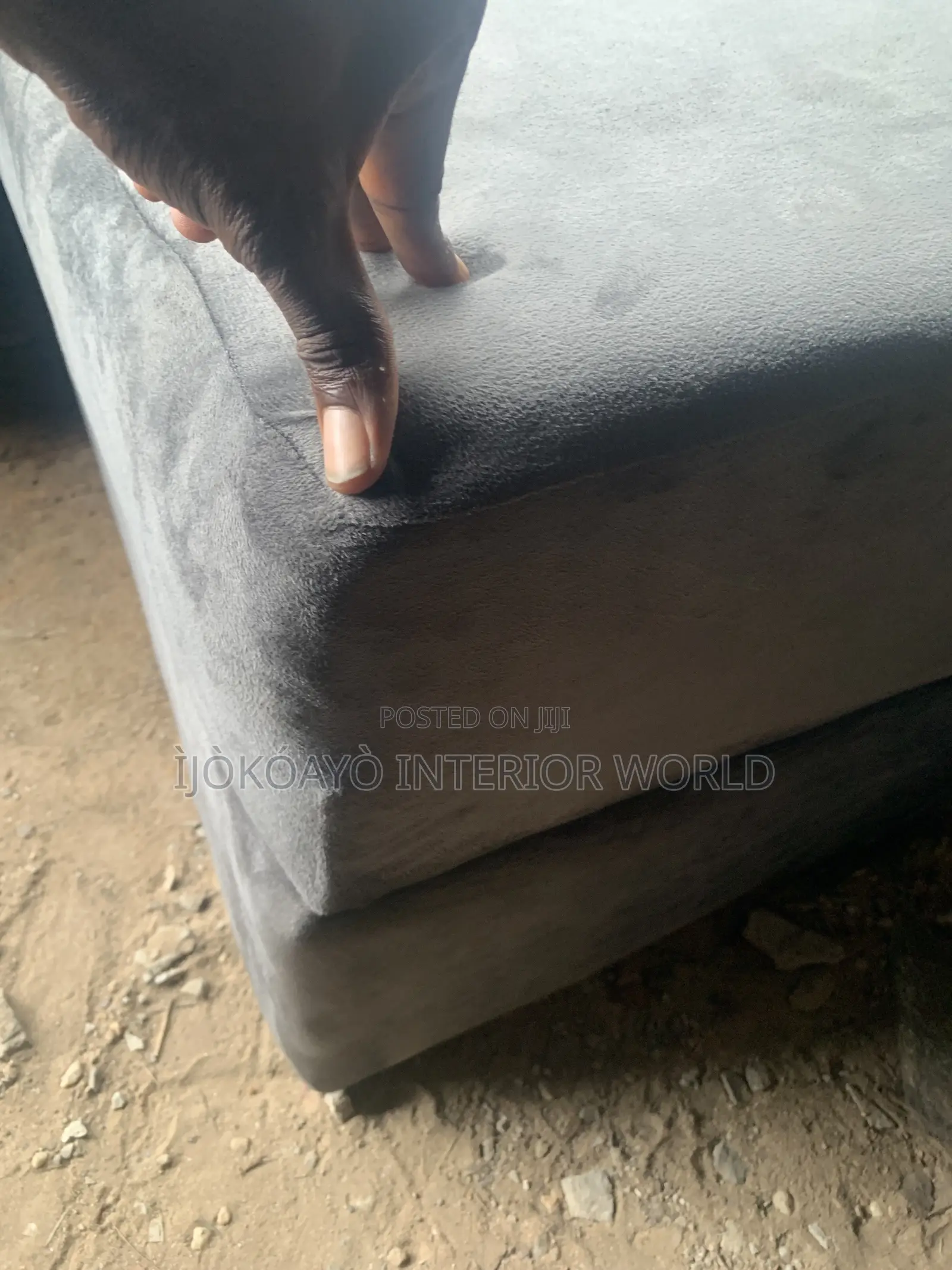 Fully Cushioned Lshape+Single Seater
