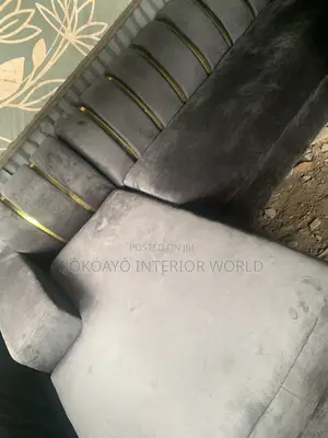 Fully Cushioned Lshape+Single Seater