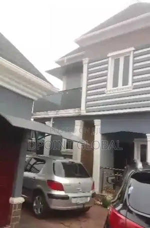 6bdrm Duplex in In Estate, Igando / Ikotun/Igando for sale