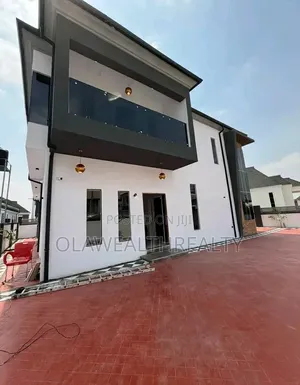 4bdrm Duplex in Carlton Gate Estate, Akobo for sale