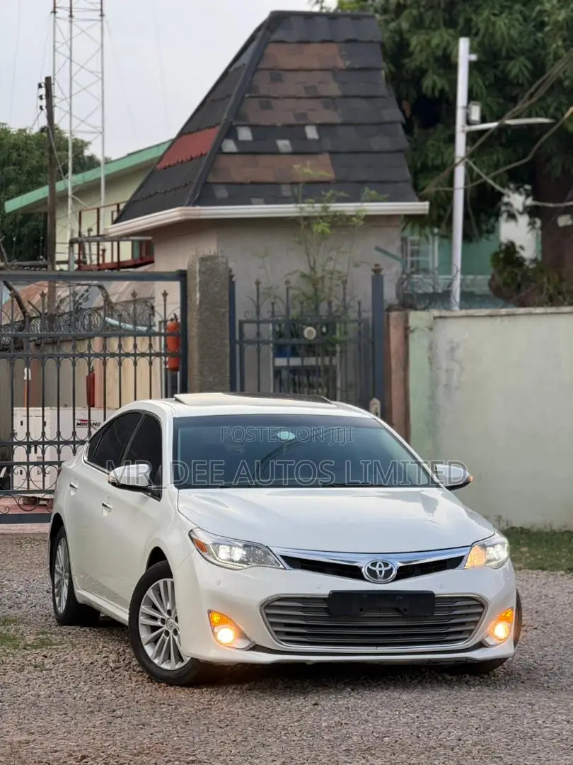 Toyota Avalon 2013 White