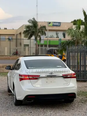 Toyota Avalon 2013 White