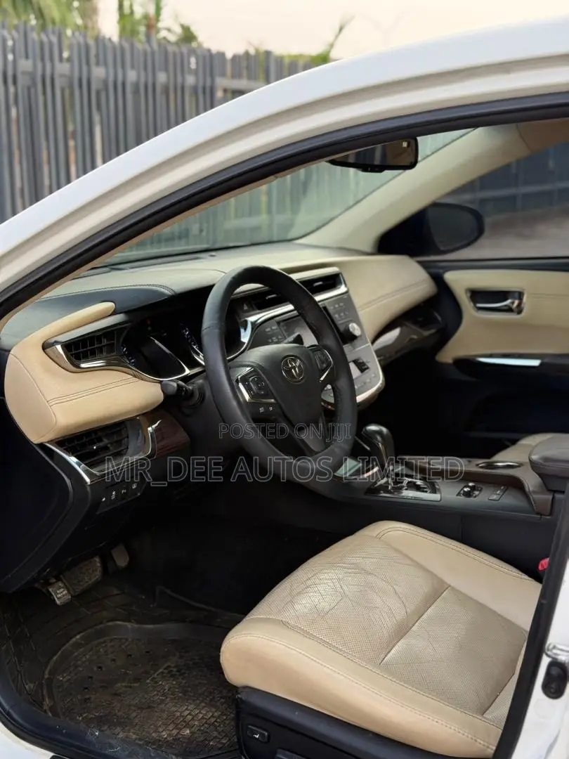 Toyota Avalon 2013 White
