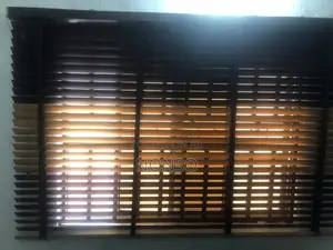 High Quality Brown Wooden Window Blinds