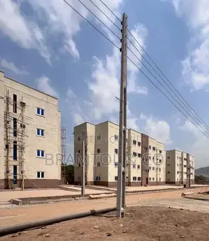 3bdrm Block of Flats in Tinubu Estate, Bunkoro for sale