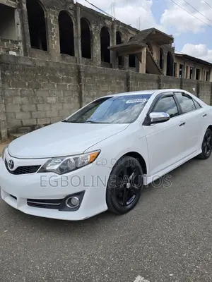 Toyota Camry L 4dr Sedan (2.5L 4cyl 6A) 2013 White