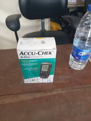 Glucometer Accu _ Check