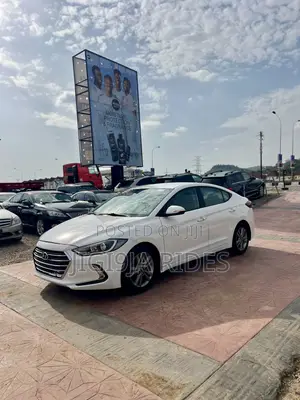 Hyundai Elantra 2018 White