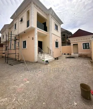 4bdrm Duplex in Gwarinpa for rent