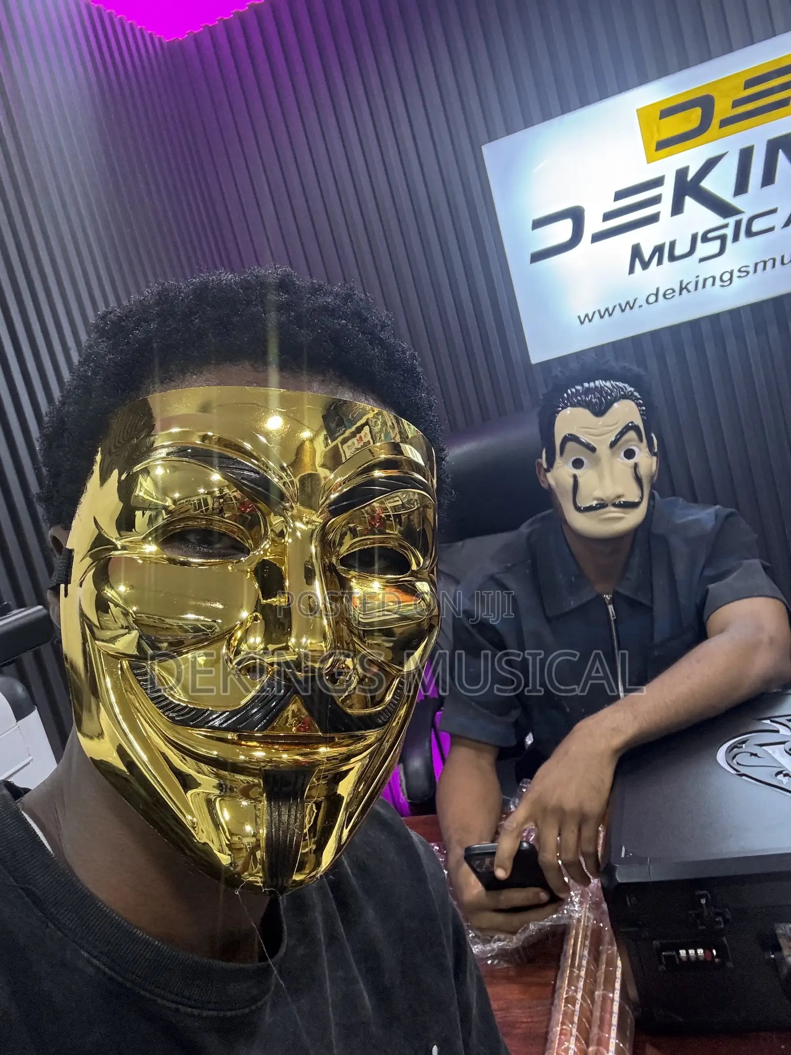 Gold Unique Unisex Party Plastic Face Mask.