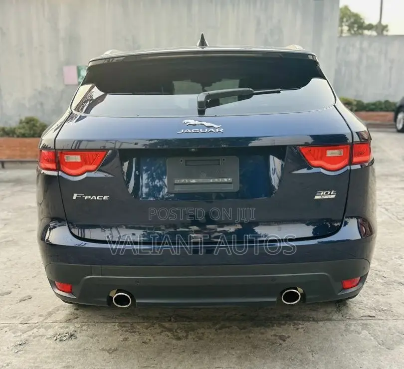 Jaguar F-Pace 2019 Blue