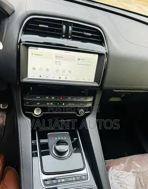 Jaguar F-Pace 2019 Blue