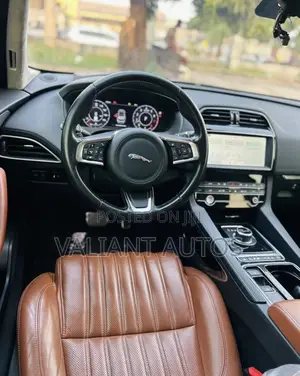 Jaguar F-Pace 2019 Blue