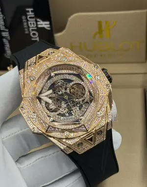 High Quality Luxury Ice Hublot Wristwatch