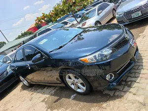 Toyota Camry SE 4dr Sedan (2.5L 4cyl 6A) 2013 Black