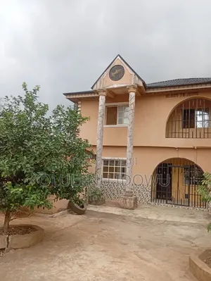Furnished 6bdrm Duplex in Peace Estate, Baruwa for sale