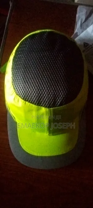 Safety Cap And Reflective Jacket