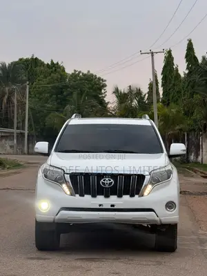 Toyota Land Cruiser Prado 2016 White