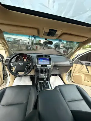 Toyota Land Cruiser Prado 2016 White