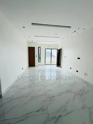 2bdrm Block of Flats in Ologolo for rent