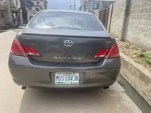 Toyota Avalon XL 2005 Gray
