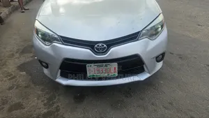 Toyota Corolla LE 4dr Sedan (1.8L 4cyl CVT) 2016 Silver