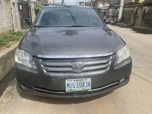 Toyota Avalon XL 2005 Gray