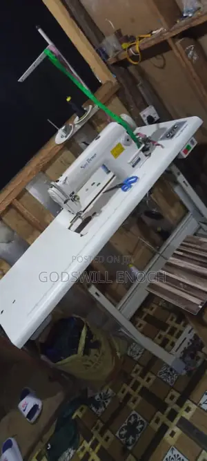 Industrial Sewing Machine
