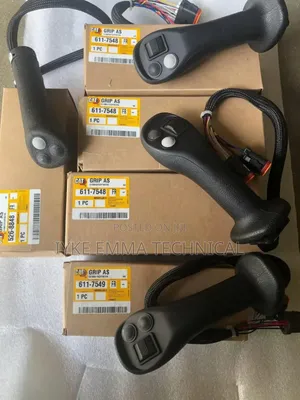 611-7548: 4-Button Left Hand Joystick Grip