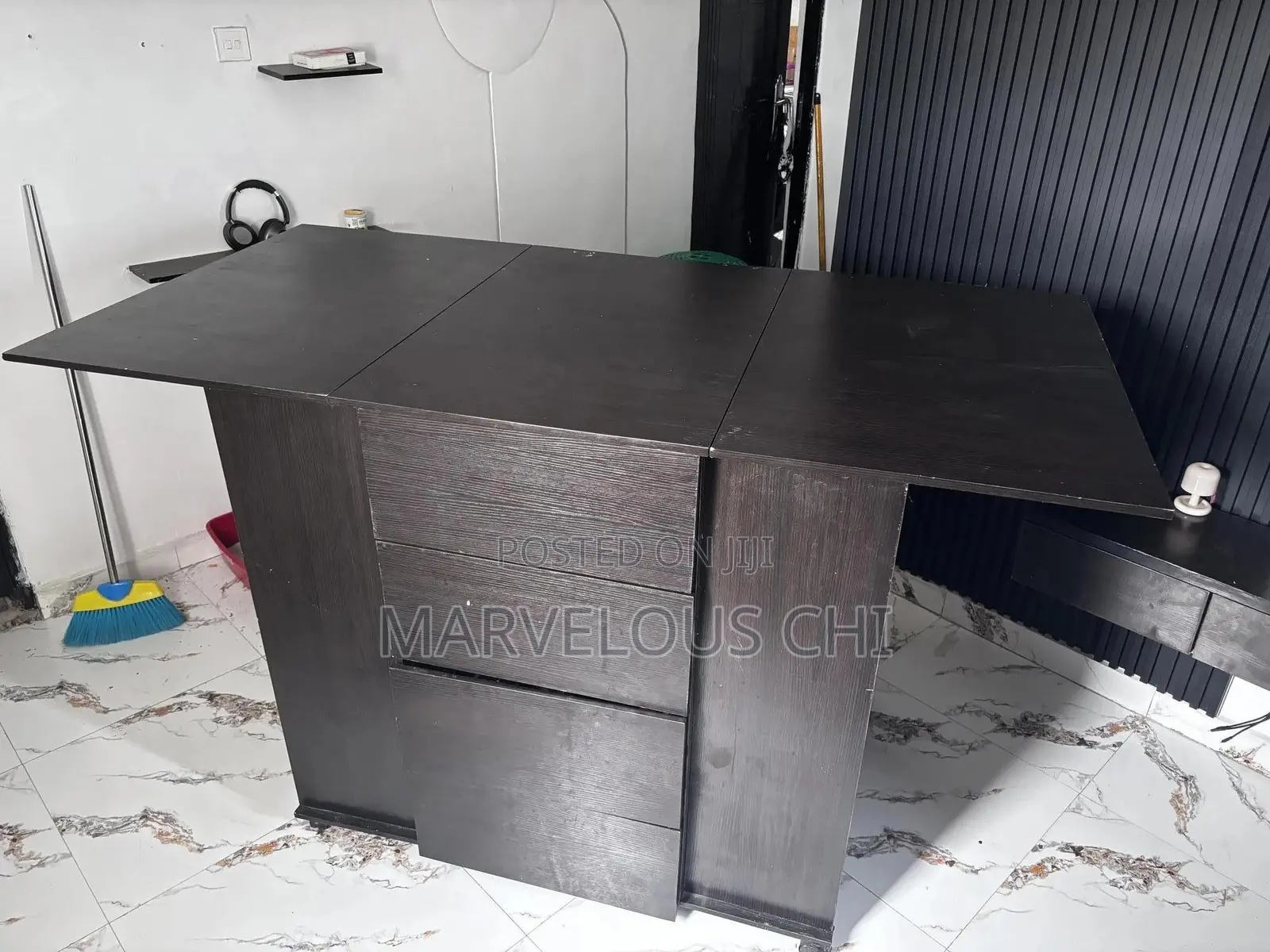 Foldable / Extendable Table