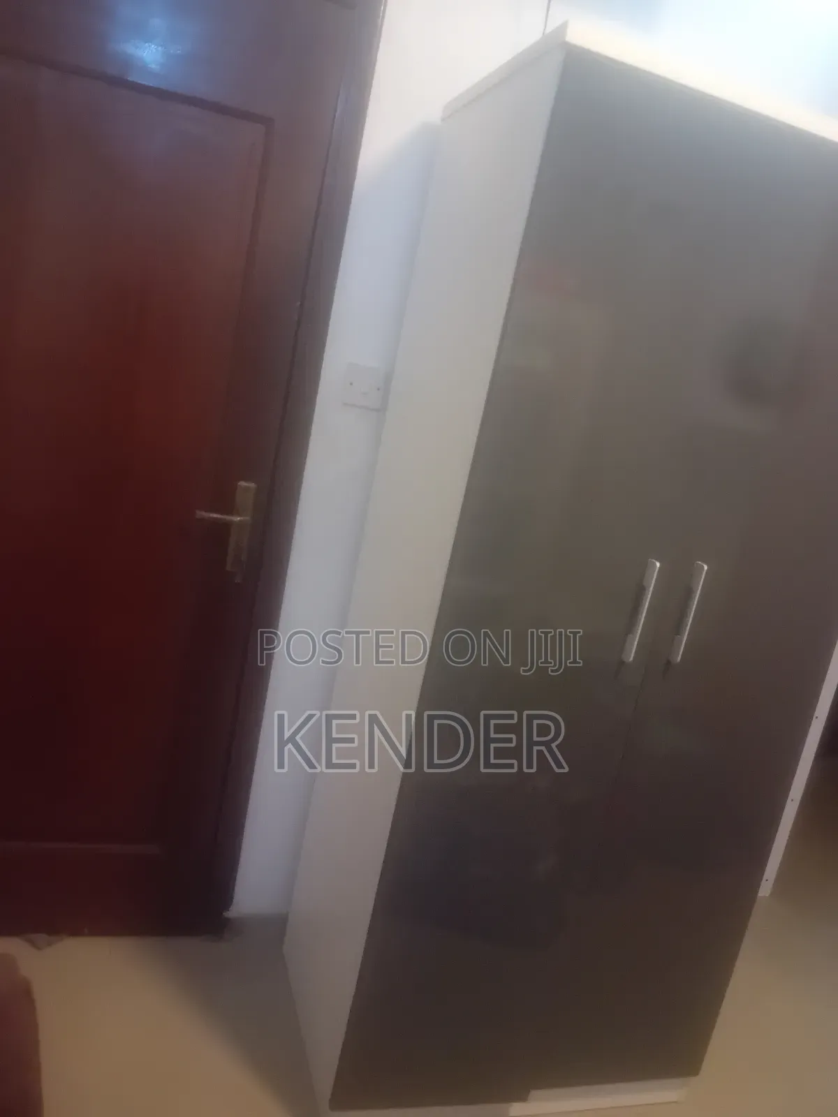 6ft Tall Wardrobe