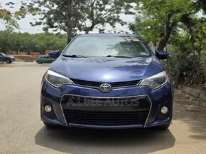 Toyota Corolla S 4dr Sedan (1.8L 4cyl CVT) 2015