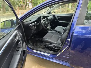 Toyota Corolla S 4dr Sedan (1.8L 4cyl CVT) 2015